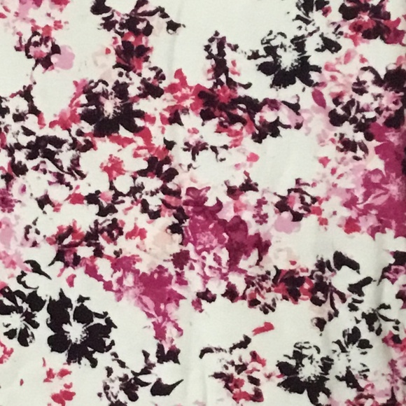 NWOT~Croft & Barrow Women's Multi-color Blouse Sleeveless~Size Small - Picture 6 of 6